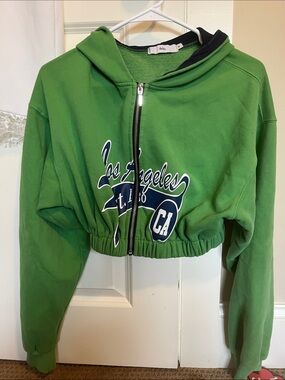 Trendy Cali adika cropped sweat shirt